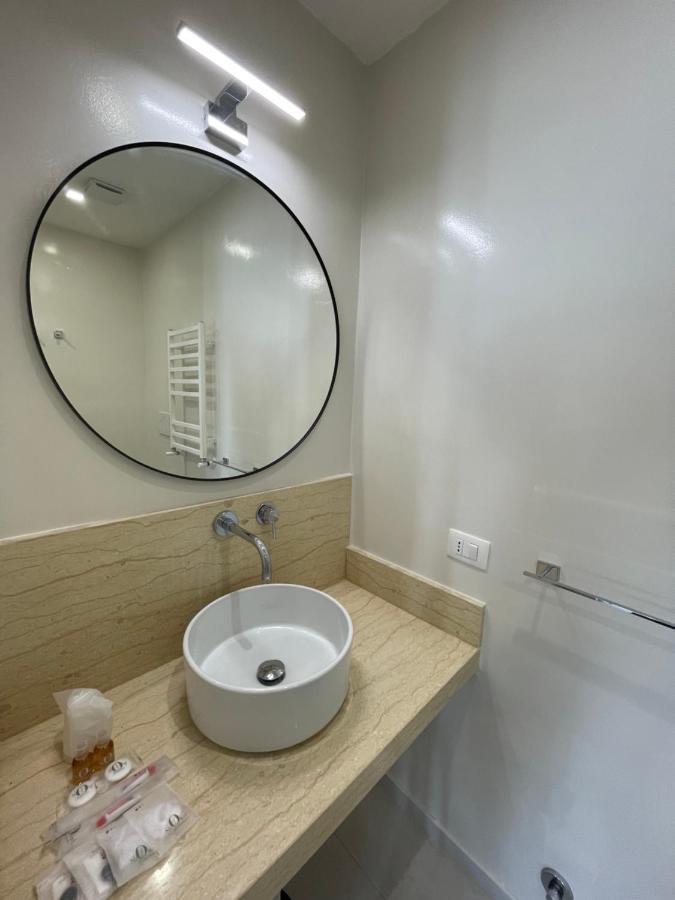Quintus Luxury Suites Rzym Zewnętrze zdjęcie