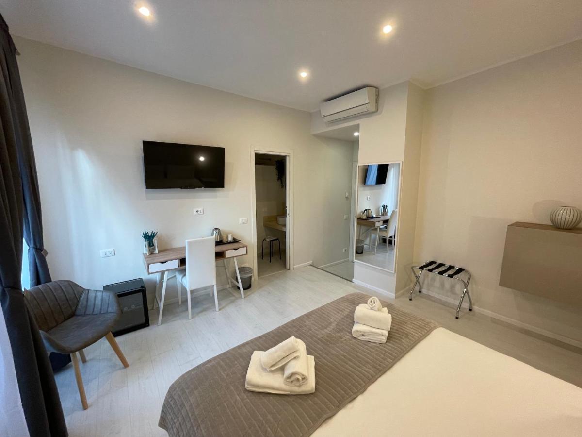 Quintus Luxury Suites Rzym Zewnętrze zdjęcie